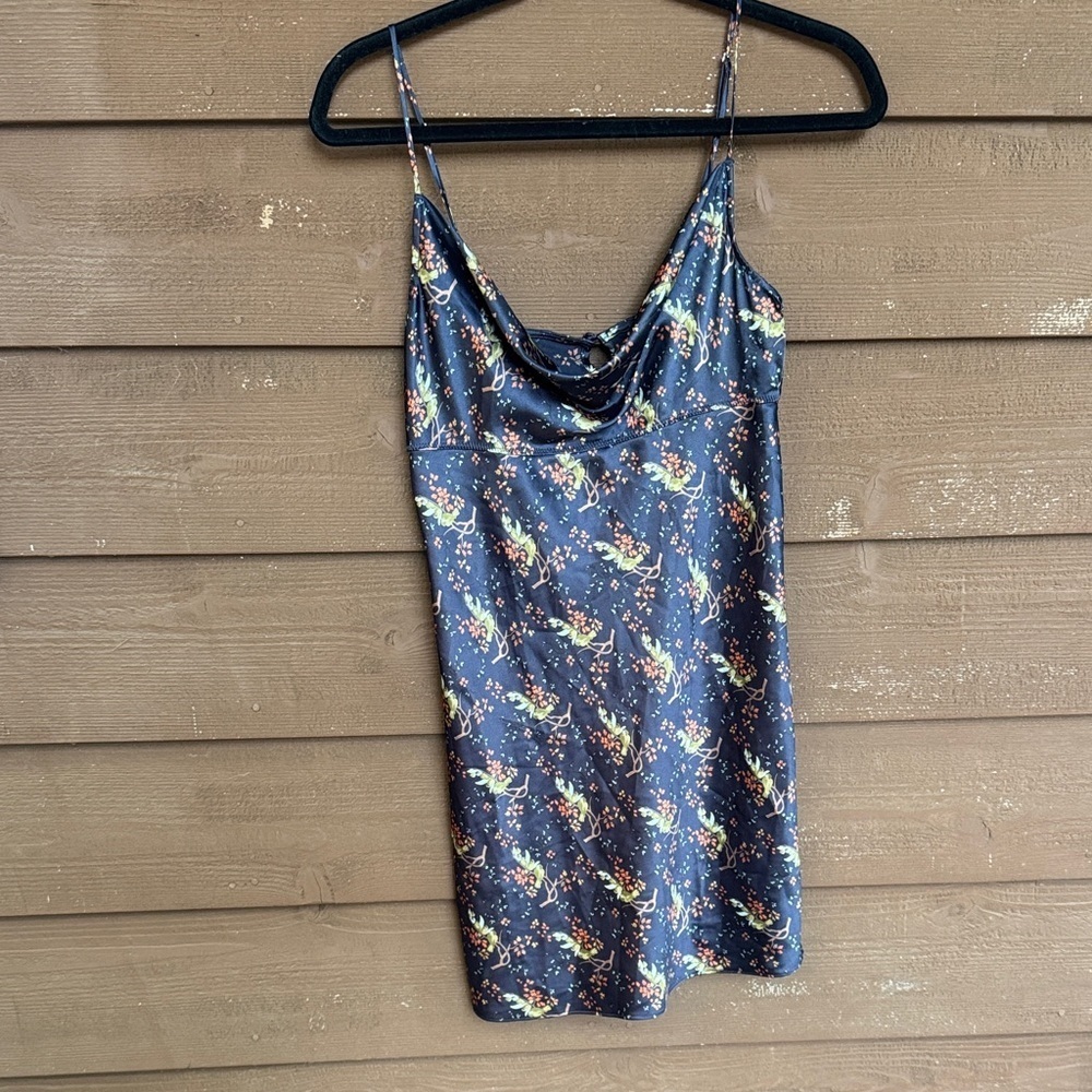 Victoria's Secret Navy Bird Print Satin Nightgown size small
